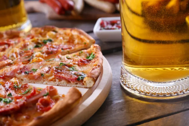 Pizza and beer served near The Dawson Hostel Galway – cheap eats during Galway Races